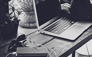 特朗普称美对伊朗发动军事行动他未说明打击是与以色列联合进行